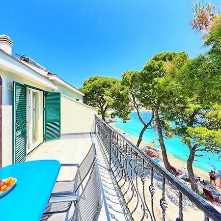 Apartmani Ruzmarin Primosten