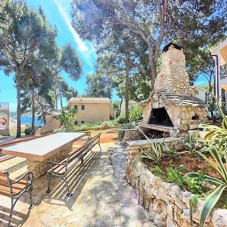 Apartment Apartmani Ruzmarin Primosten